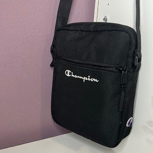• Champion Bag